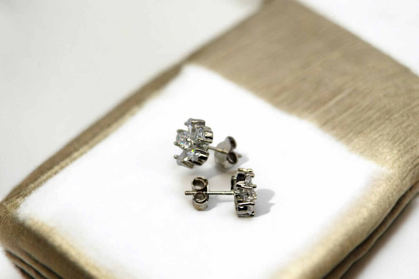 5 petals flower Stud Earrings | 925 Sterling Silver - SACH JEWELS