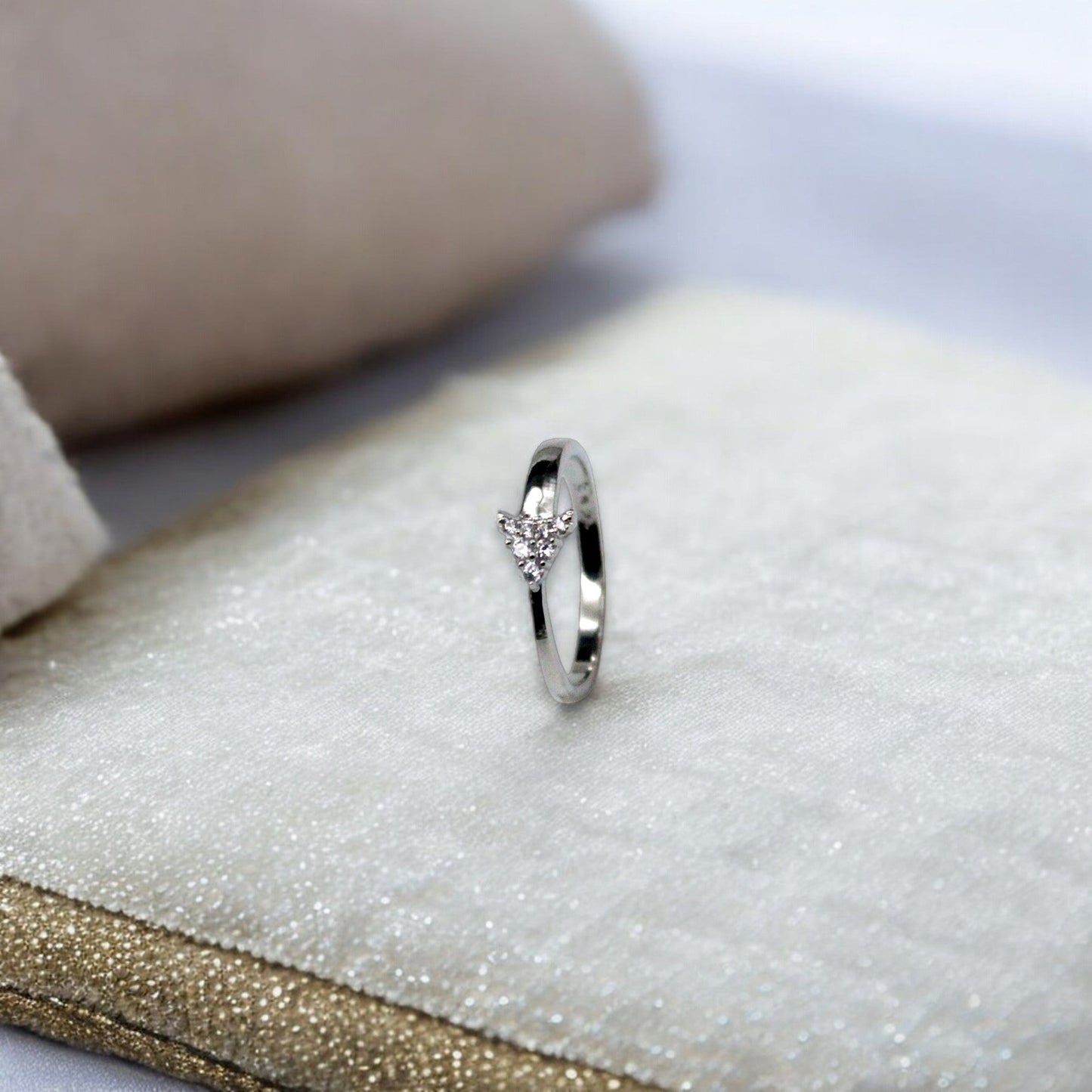 Arrow Spot Diamond Stud Ring | 925 Sterling Silver - SACH JEWELS