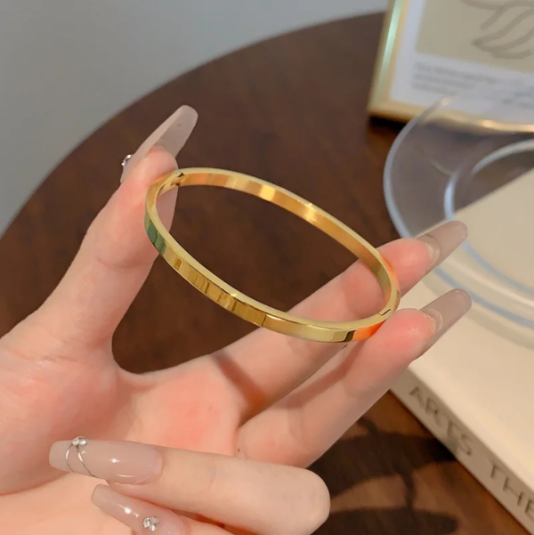 Elegant Golden Kada | Italian Gold Plated - SACH JEWELS