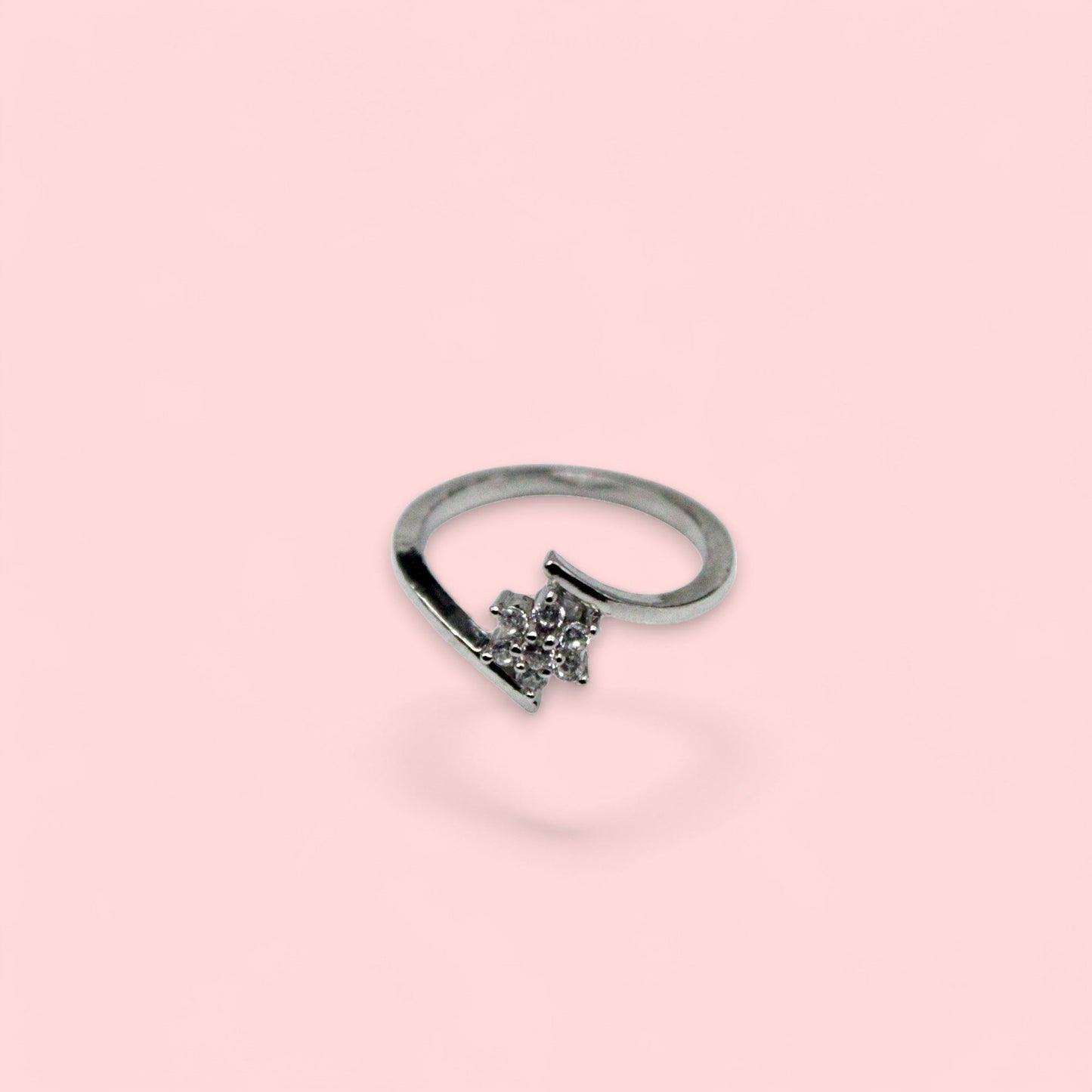 Twisted Star Diamond Ring | 925 Sterling Silver - SACH JEWELS