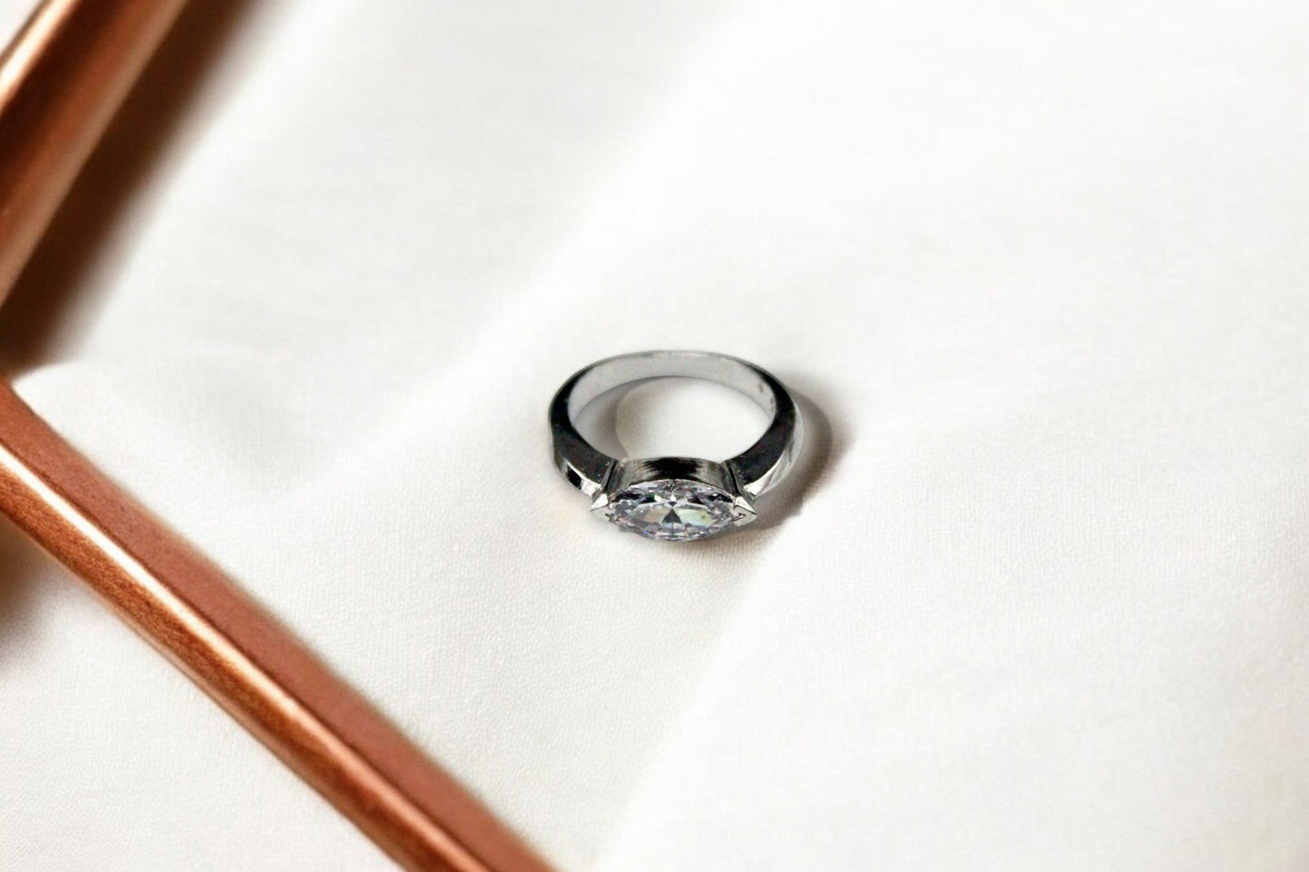 Premium Diamond Edge Ring | 925 Sterling Silver - SACH JEWELS