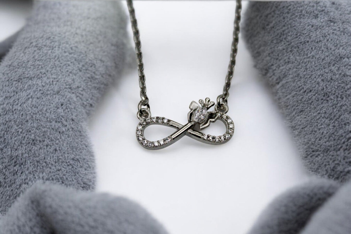 Diamond Studded Infinity Necklace | 925 Sterling Silver - SACH JEWELS
