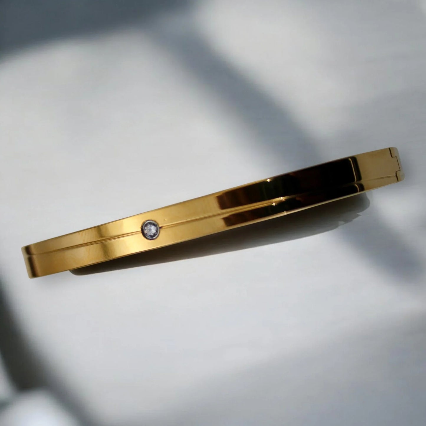 Single Diamond Bracelet | Italian Gold Plated. - SACH JEWELS