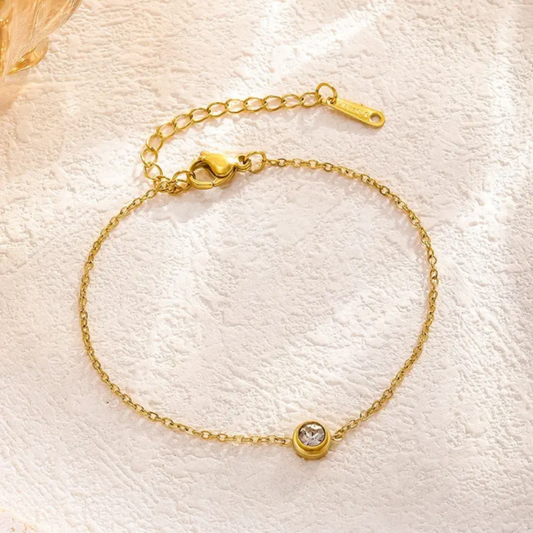Elegant Centre Diamond Bracelet | Italian Gold Plated. - SACH JEWELS