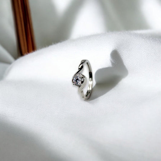 Twisted Diamond Stud Ring | 925 Sterling Silver - SACH JEWELS