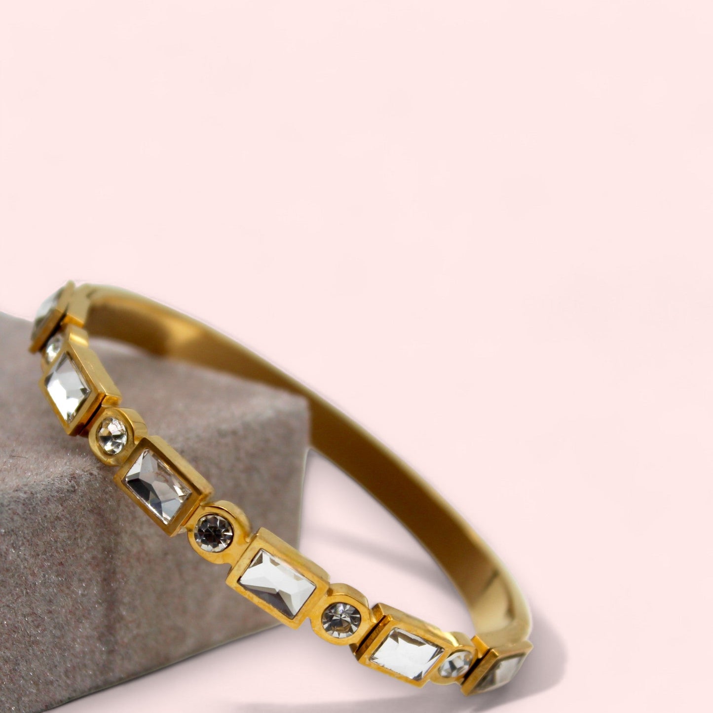 Elegant Women Diamond Bracelet | Italian Gold Plated. - SACH JEWELS