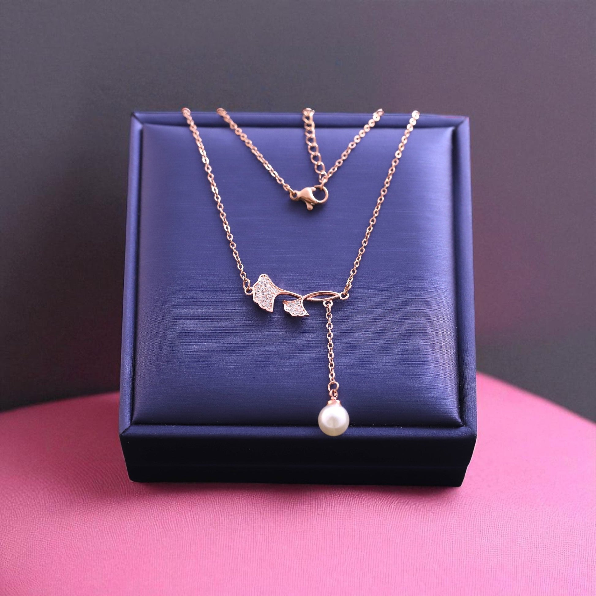 Necklace | Rose Gold Plated SACH JEWELS