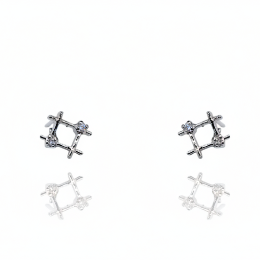 Twisted harmony diamond Stud Earrings | 925 Sterling Silver SACH JEWELS