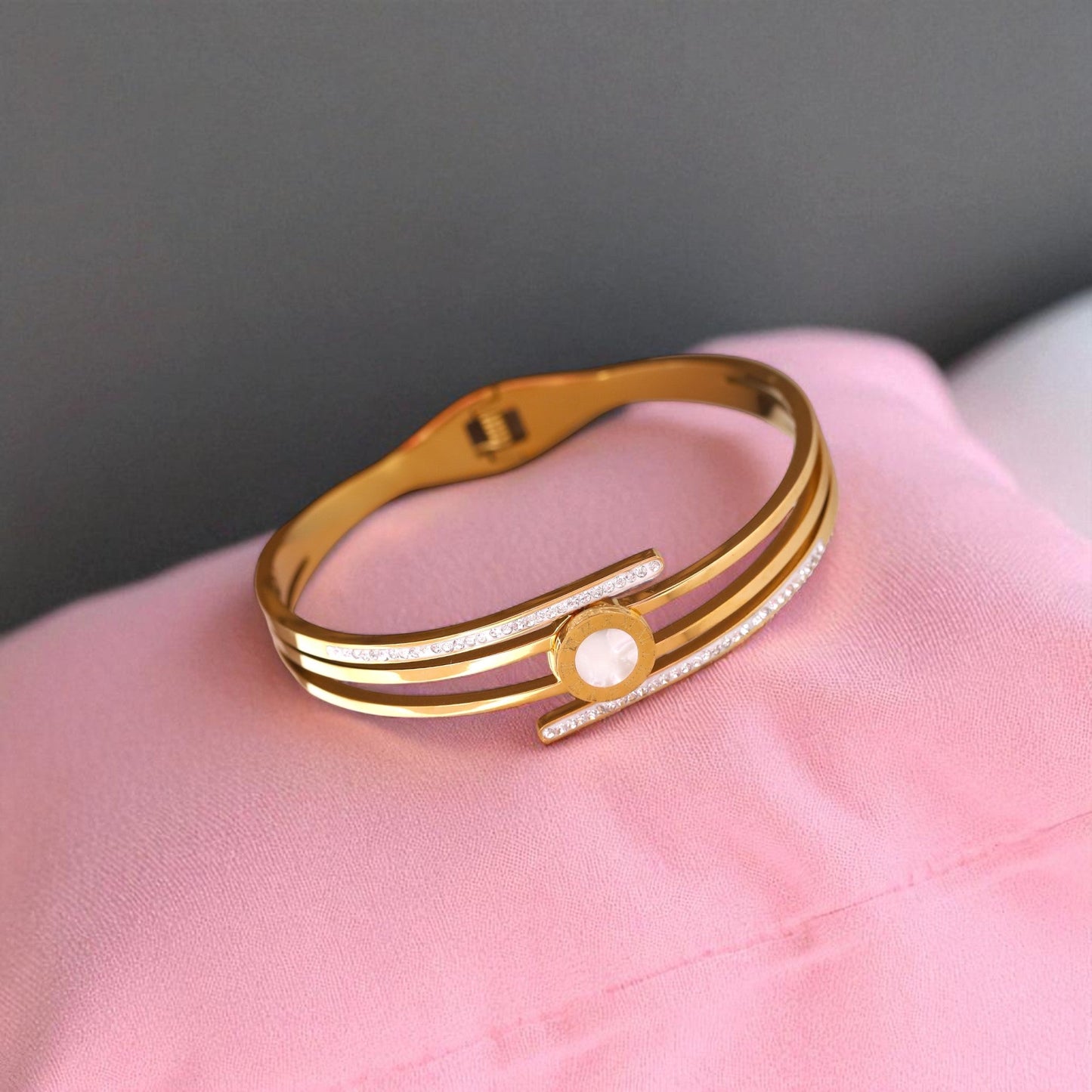 Cuff | Italian Gold Plated SACH JEWELS