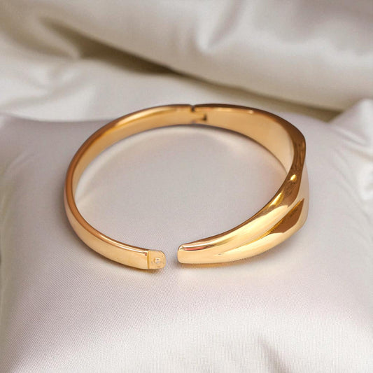 Cuff | Italian Gold Plated SACH JEWELS