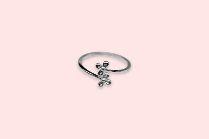3 Petal Ring | 925 Sterling Silver - SACH JEWELS