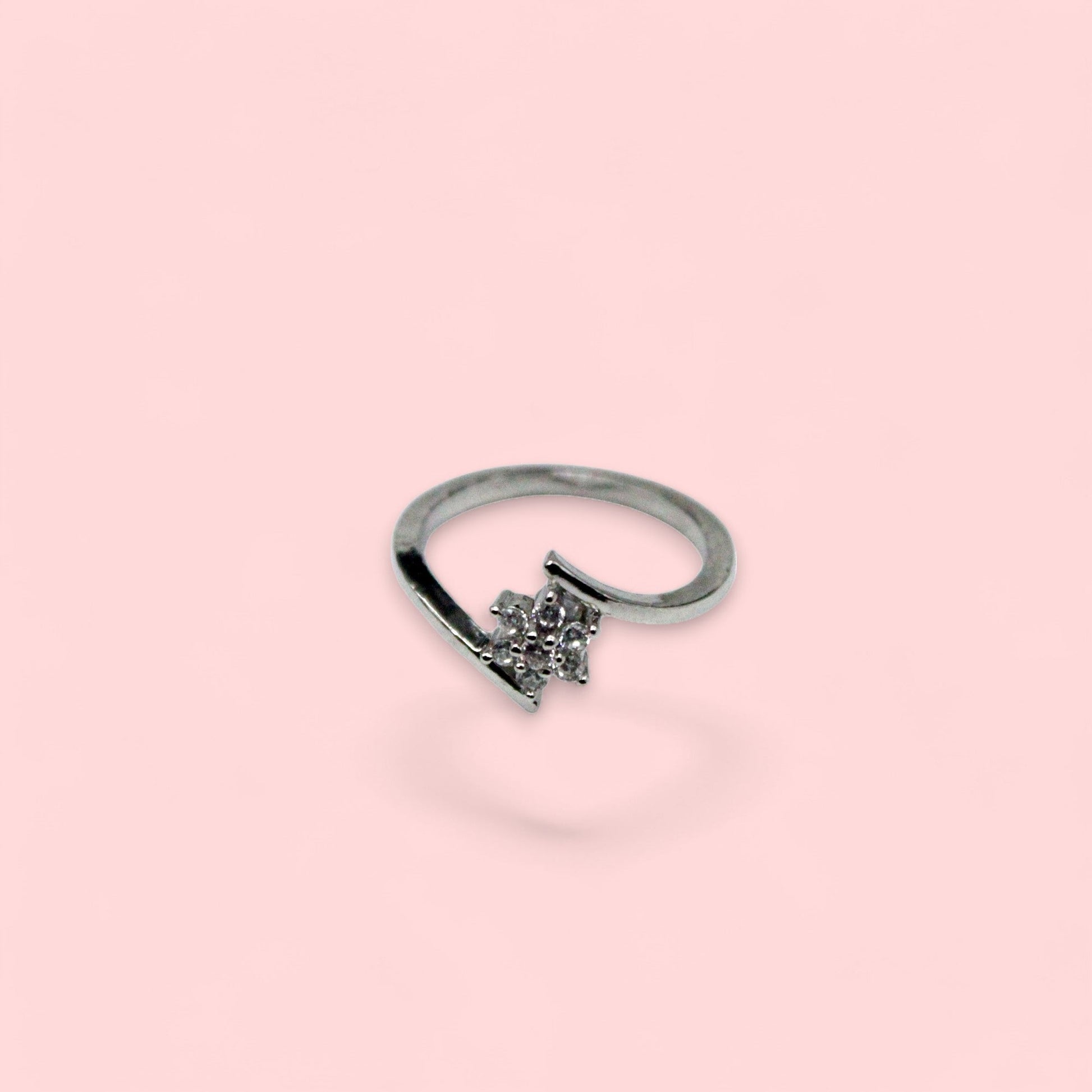 Twisted Star Diamond Ring | 925 Sterling Silver - SACH JEWELS