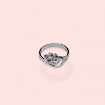 6 Petals Ring | 925 Sterling Silver - SACH JEWELS