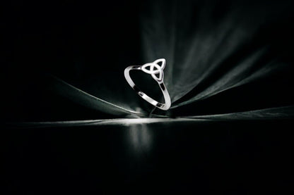 Love Knot Ring | 925 Sterling Silver - SACH JEWELS