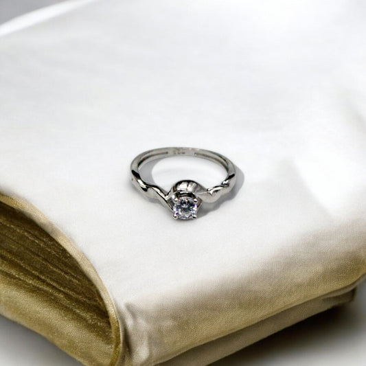 Twisted Diamond Stud Ring | 925 Sterling Silver - SACH JEWELS