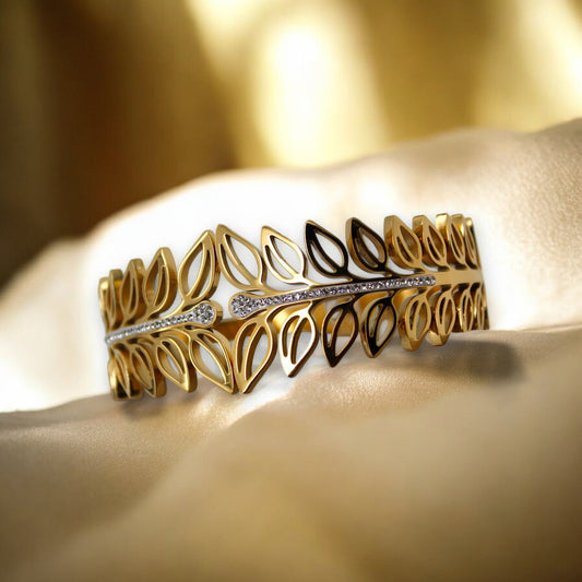 Women Leaf Crown Bracelet | Italian Gold Plated. - SACH JEWELS